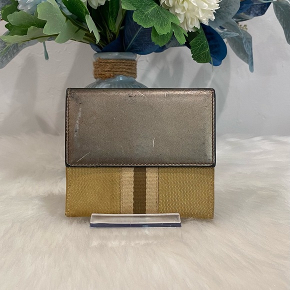 GUCCI Jackie Gold/Metallic Compact Wallet - Picture 2 of 15